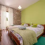 Casa Ana Milena Будинок відпочинку Пореч