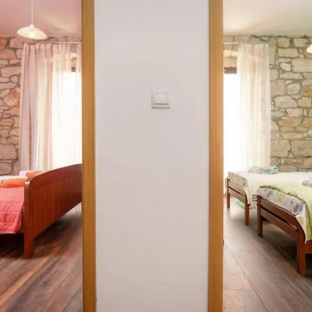 Casa Ana Milena Feriehus *